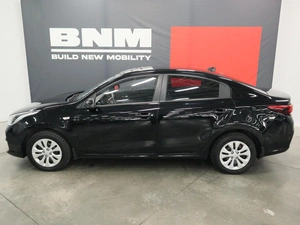 Седан Kia Rio 2018 года, 1675000 рублей, Курск