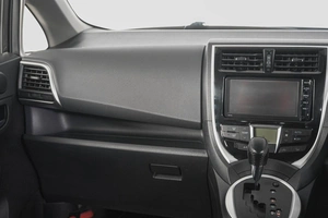 Хетчбэк Toyota Ractis 2014 года, 1299000 рублей, Кемерово