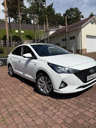 Седан Hyundai Solaris 2021 года, 1580000 рублей, Красноярск