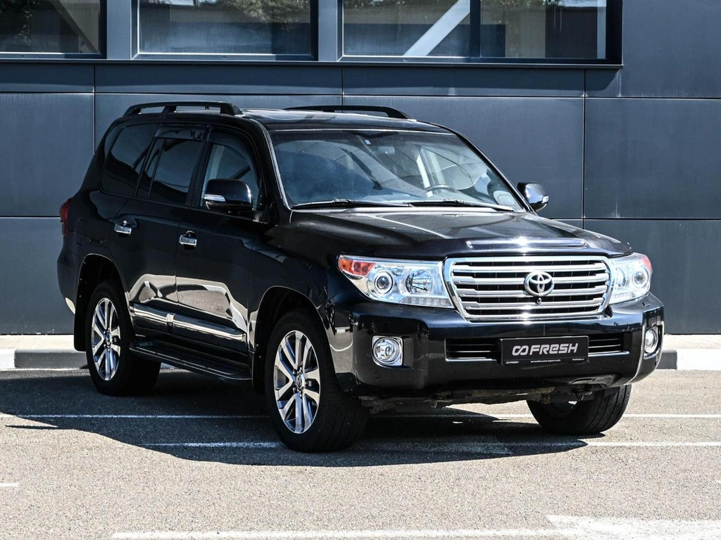 Внедорожник Toyota Land Cruiser 2014 года, 3499000 рублей, Кирилловка