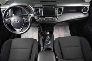 Внедорожник Toyota RAV4 2017 года, 2499000 рублей, Оренбург