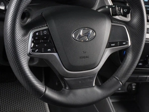 Седан Hyundai Solaris 2020 года, 1399000 рублей, Красный Пахарь