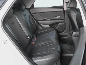 Седан Hyundai Elantra 2023 года, 2095000 рублей, Аксай