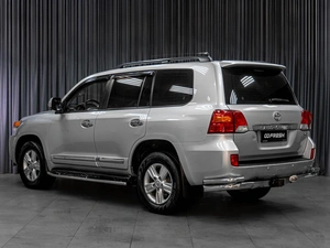 Внедорожник Toyota Land Cruiser 2012 года, 3249000 рублей, Тюмень
