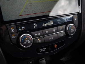 Внедорожник Nissan X-Trail 2017 года, 1640000 рублей, Краснодар