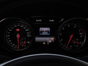 Седан Mercedes-benz CLA-класс 2016 года, 1969000 рублей, Тюмень