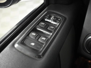 Внедорожник Land Rover Discovery 2014 года, 2296600 рублей, Казань