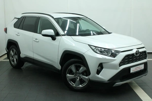 Внедорожник Toyota RAV4 2020 года, 3745000 рублей, Красноярск