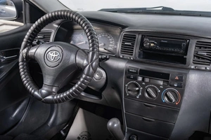 Седан Toyota Corolla 2004 года, 499000 рублей, Томск