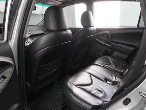 Внедорожник Toyota RAV4 2010 года, 1643000 рублей, Воронеж