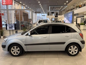 Хэтчбек 4 дв. Kia Rio 2008 года, 520000 рублей, Орёл