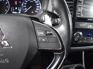 Внедорожник Mitsubishi Outlander 2015 года, 1986200 рублей, Казань