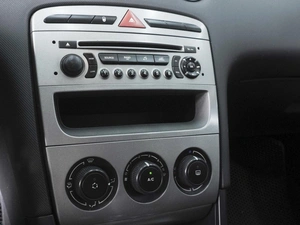 Хетчбэк Peugeot 308 2010 года, 589000 рублей, Ростов-на-Дону