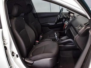 Седан Kia Rio 2015 года, 970000 рублей, Муром