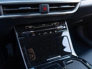 Седан Kia K5 2025 года, 3299000 рублей, Саратов