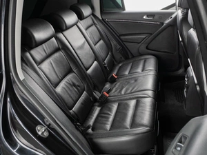 Внедорожник Volkswagen Tiguan 2012 года, 1299000 рублей, Тюмень