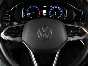 Лифтбек Volkswagen Polo 2022 года, 1876000 рублей, Воронеж