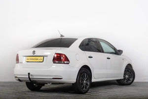 Седан Volkswagen Polo 2017 года, 1049000 рублей, Томск