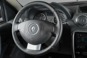 Внедорожник Renault Duster 2013 года, 899000 рублей, Тюмень