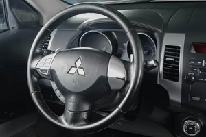 Внедорожник Mitsubishi Outlander 2012 года, 999000 рублей, Тюмень