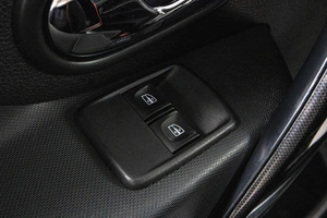 Седан Renault Logan Stepway 2020 года, 1239000 рублей, Сургут