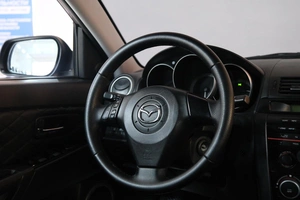 Хетчбэк Mazda 3 2008 года, 749000 рублей, Омск