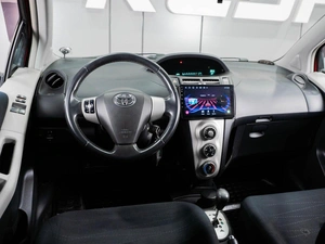 Хетчбэк Toyota Yaris 2007 года, 669000 рублей, Тюмень