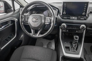 Внедорожник Toyota RAV4 2021 года, 3599000 рублей, Барнаул