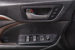 Внедорожник Toyota Highlander 2014 года, 3099000 рублей, Томск