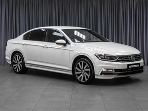 Седан Volkswagen Passat 2018 года, 2389000 рублей, Тюмень