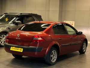 Седан Renault Megane 2005 года, 497000 рублей, Красноярск