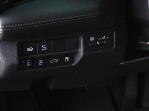 Седан Toyota Avalon 2023 года, 3699000 рублей, Красный Пахарь