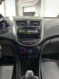Седан Hyundai Solaris 2015 года, 787000 рублей, Солонцы