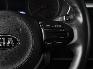 Хетчбэк Kia Rio X 2021 года, 1660000 рублей, Омск
