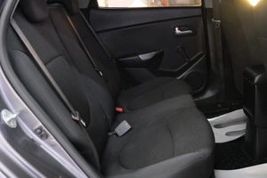 Седан Kia Rio 2013 года, 889000 рублей, Омск