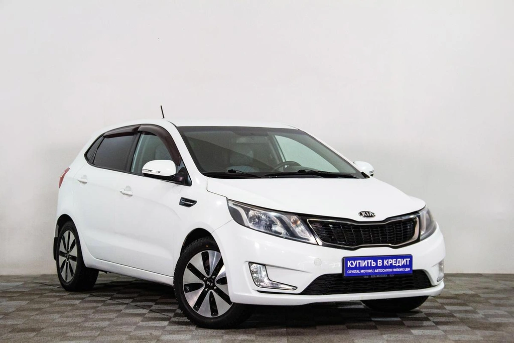 Хетчбэк Kia Rio 2013 года, 999000 рублей, Сургут