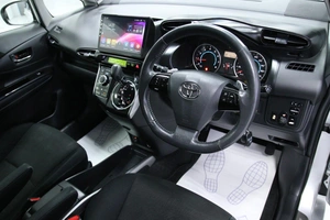 Минивэн Toyota Wish 2010 года, 1348000 рублей, Солонцы