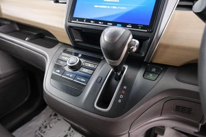 Минивэн Honda Freed 2019 года, 1499000 рублей, Красноярск