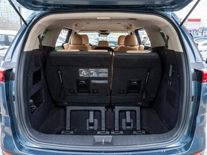 Минивэн Kia Carnival 2021 года, 3699000 рублей, Саратов