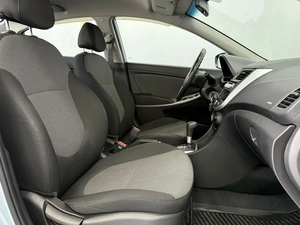 Седан Hyundai Solaris 2013 года, 800000 рублей, Красноярск