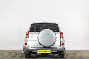 Внедорожник Toyota RAV4 2010 года, 1259000 рублей, Тюмень