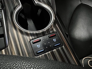 Седан Toyota Camry 2019 года, 2957000 рублей, Красноярск