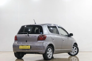 Хетчбэк Toyota Vitz 2004 года, 449000 рублей, Новокузнецк