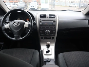 Седан Toyota Corolla 2007 года, 820000 рублей, Железногорск