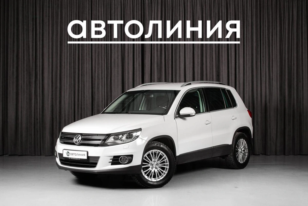 Внедорожник Volkswagen Tiguan 2011 года, 1150000 рублей, Красноярск