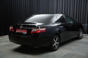 Седан Toyota Camry 2010 года, 1270000 рублей, Красноярск