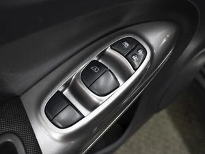 Внедорожник Nissan Juke 2013 года, 1350000 рублей, Омск