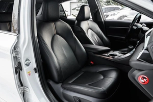 Седан Toyota Camry 2018 года, 2730000 рублей, Ульяновск