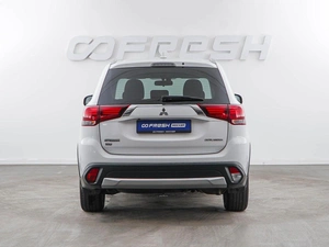 Внедорожник Mitsubishi Outlander 2018 года, 2035055 рублей, Москва