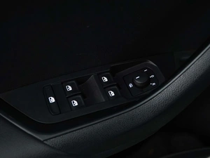 Внедорожник Skoda Karoq 2021 года, 2099050 рублей, Москва
